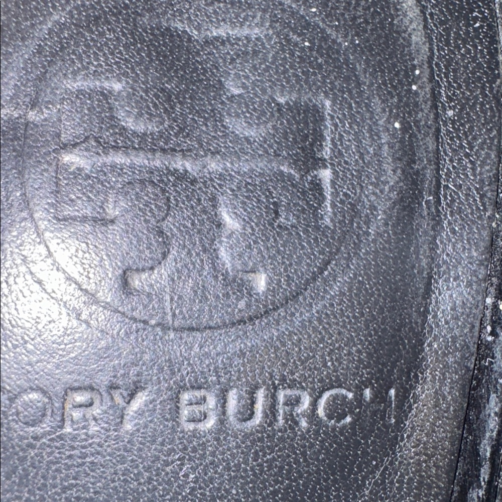Tory Burch Black Patent Low Heel - Picture 6 of 6